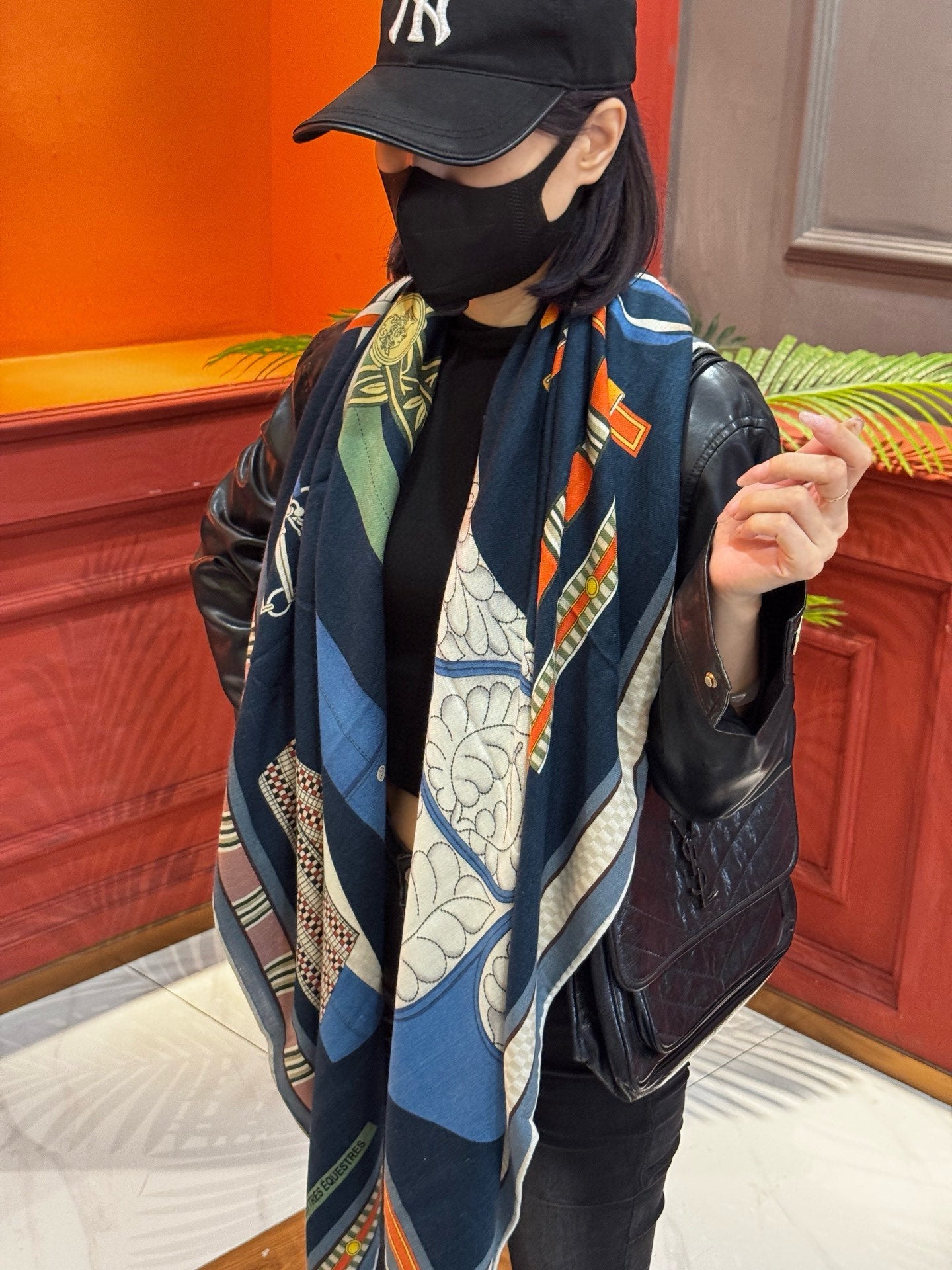 HERMES 25S SCARF 140 IN CASHMERE SILK 727300