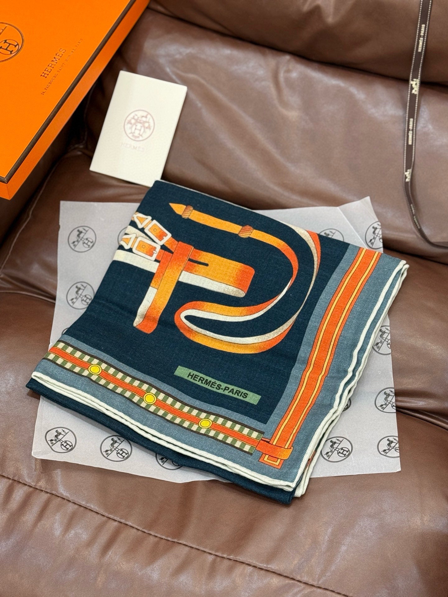 HERMES 25S SCARF 140 IN CASHMERE SILK 727300