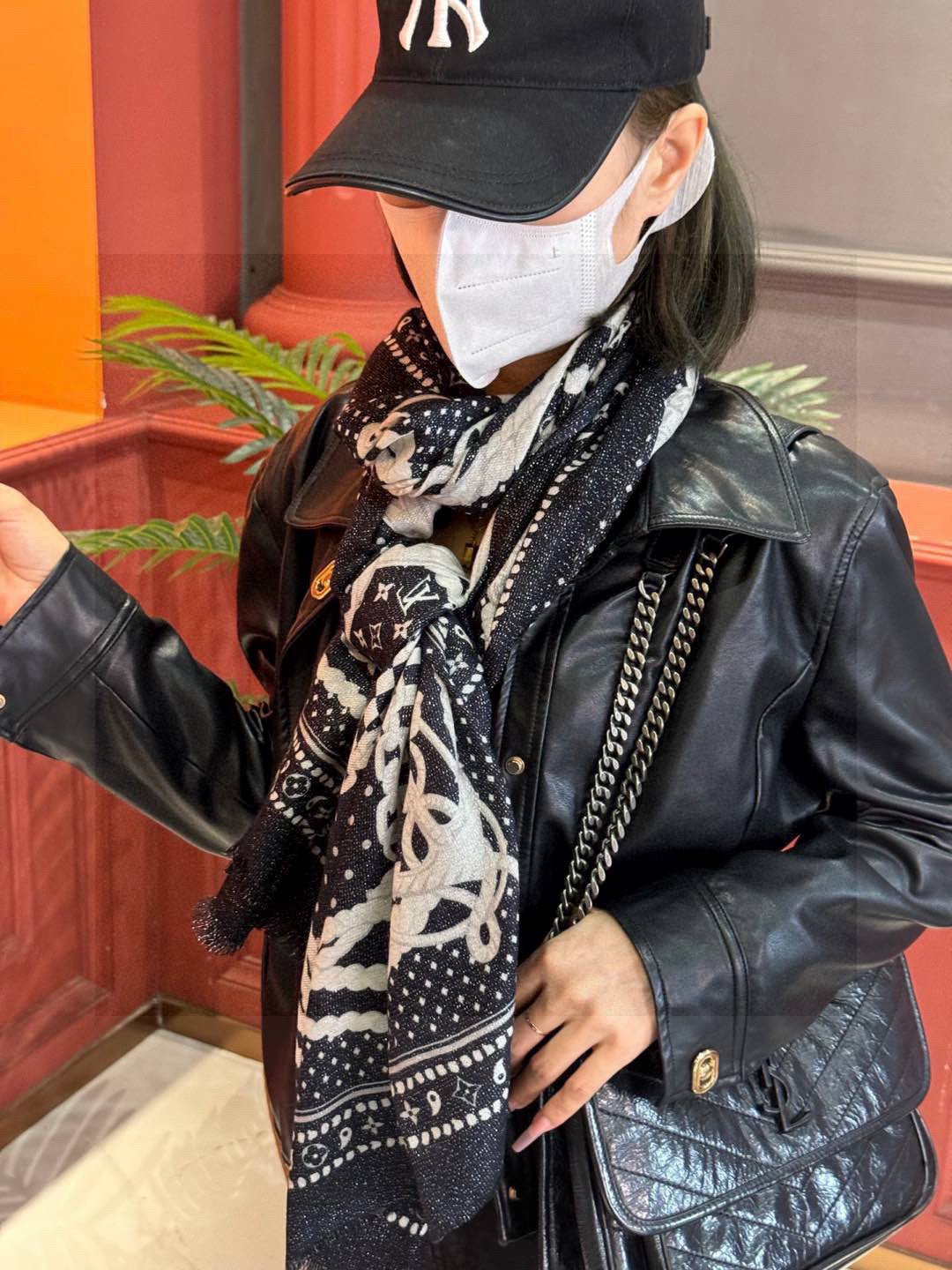 LV SCARF 200 CM IN CASHMERE 728993