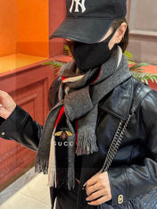 GUCCI 25S SCARF 180 IN CASHMERE 730567