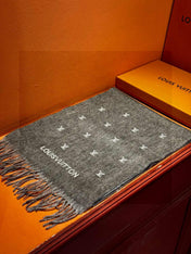 LV SCARF 180 CM IN CASHMERE 730576