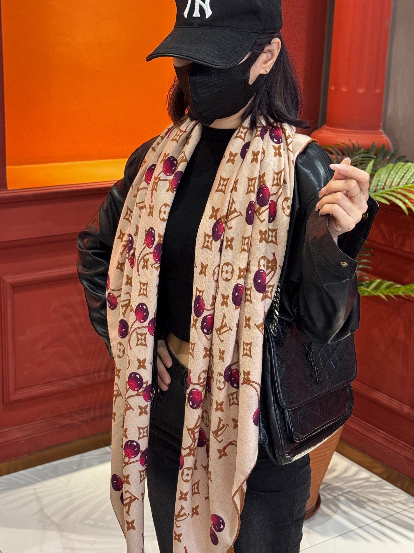 LV SCARF 140 CM IN WOOL MIX SILK 737263