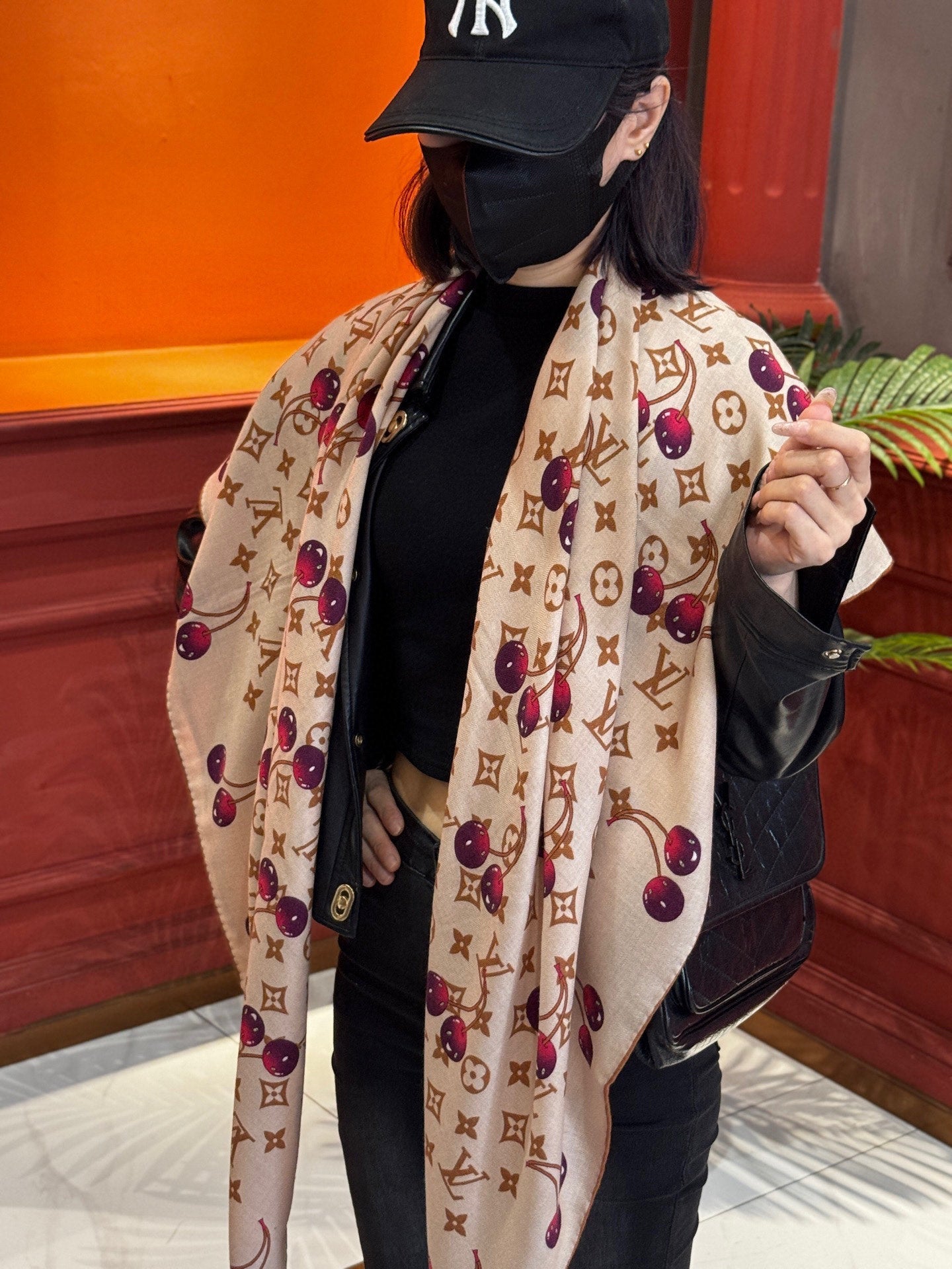 LV SCARF 140 CM IN WOOL MIX SILK 737263