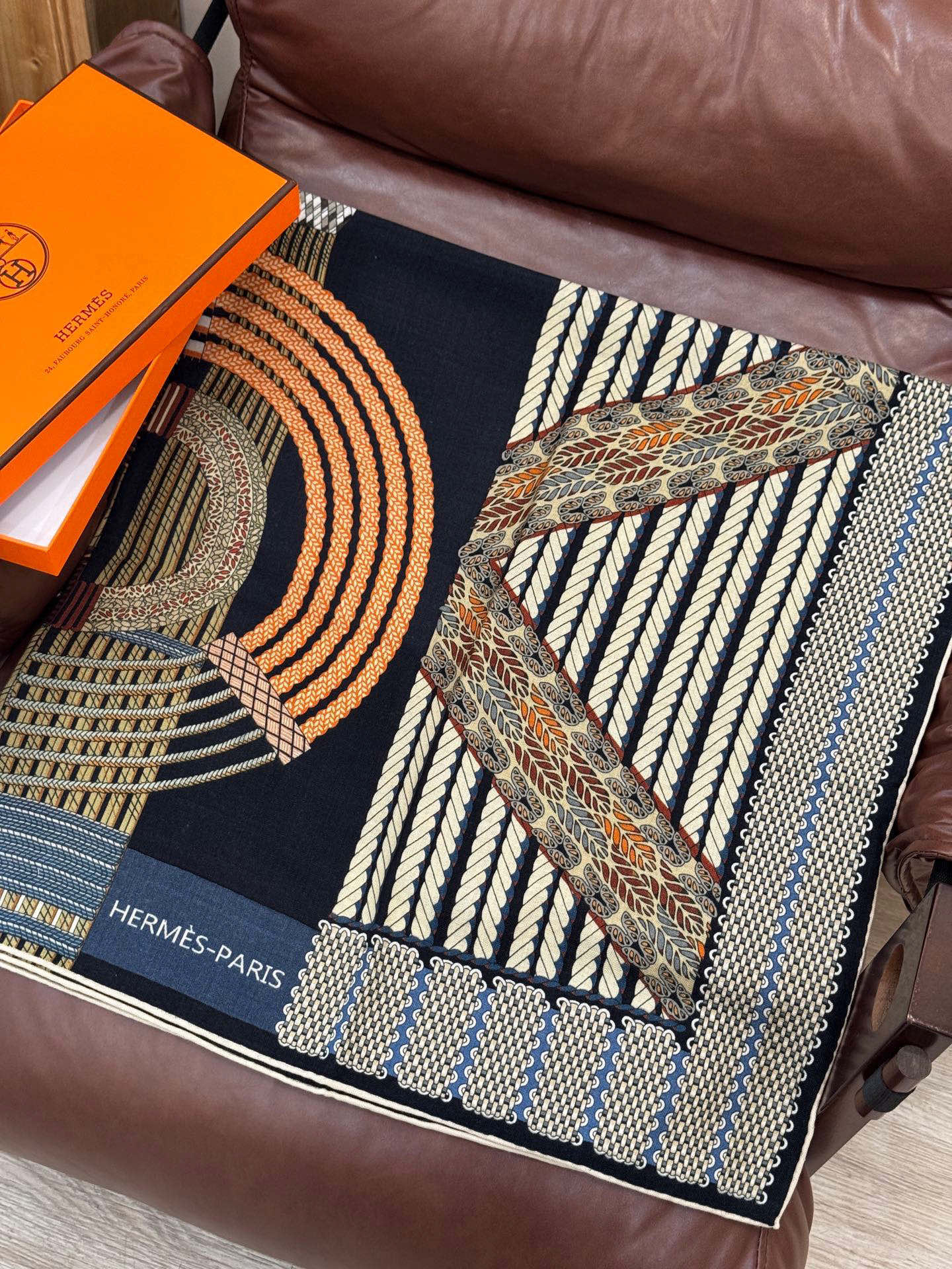 HERMES 25S SCARF 140 IN SILK 854807