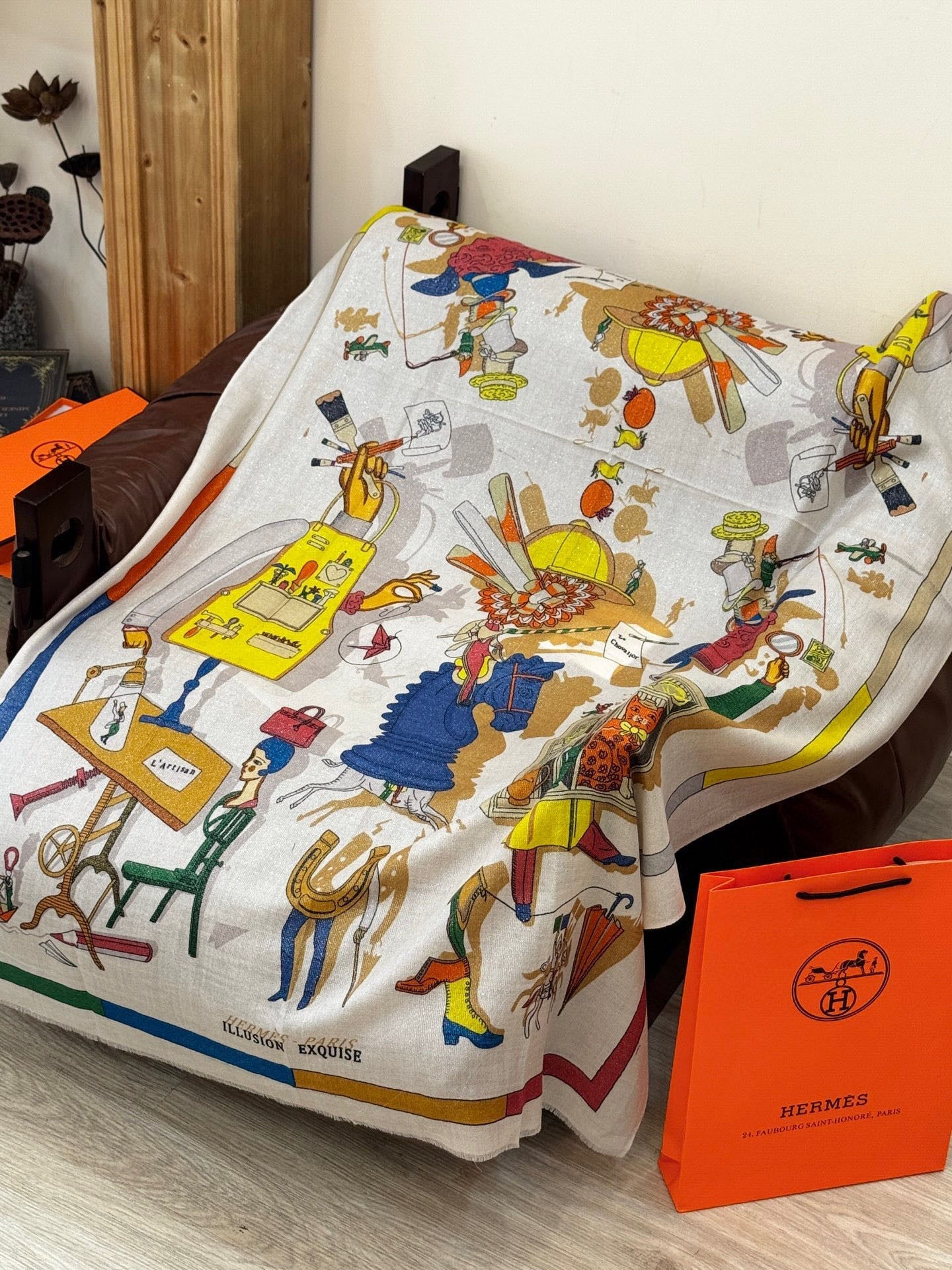 HERMES 25S SCARF 200 IN SILK 856443