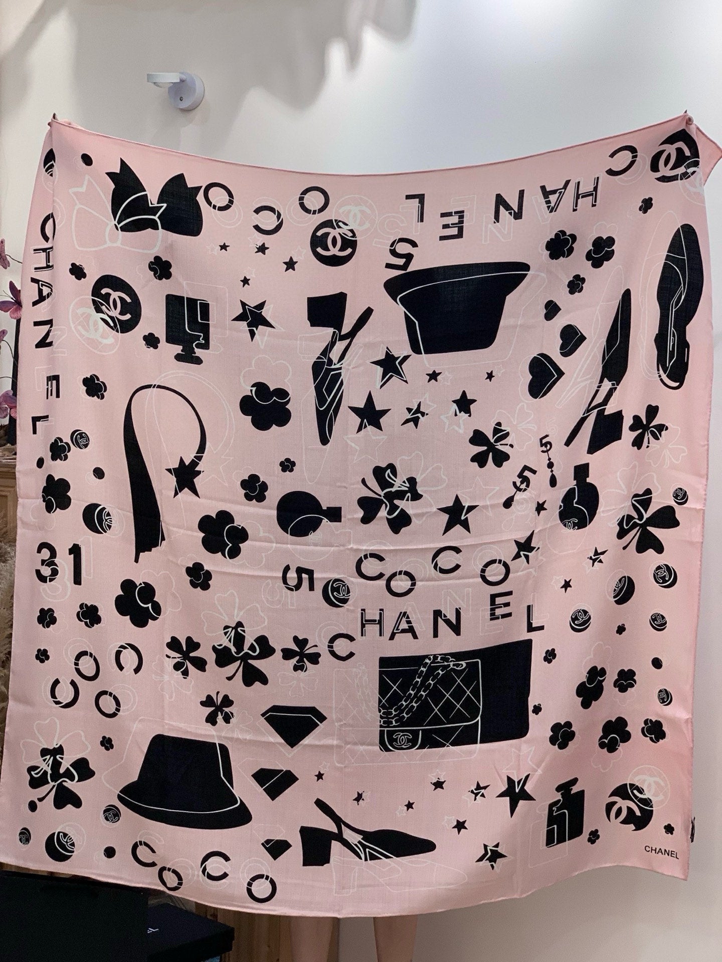 CHANEL 25S SCARF 140 IN SILK AND CASHMERE 932003