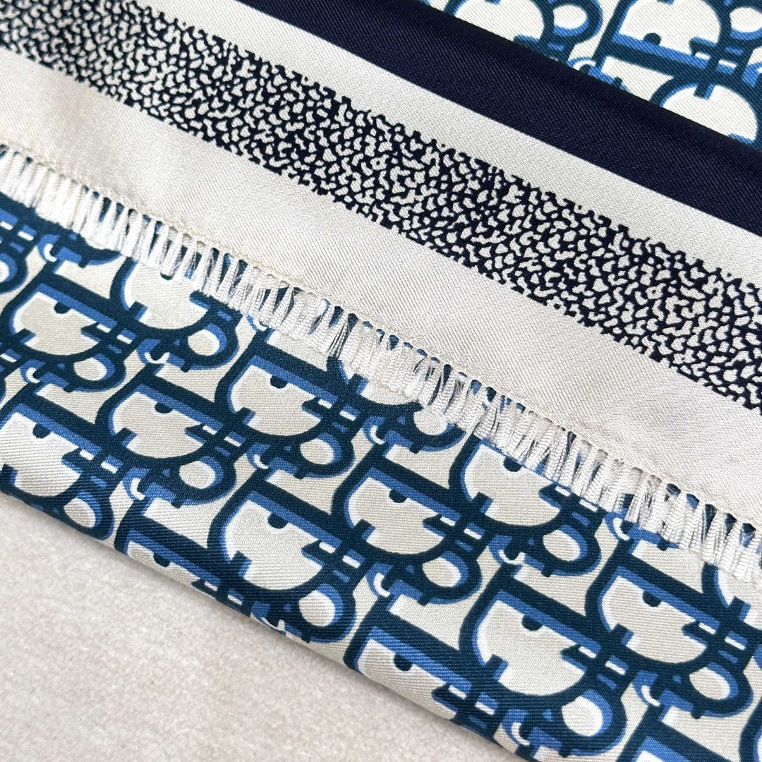 DIOR SCARF 70 CM IN SILK 600303