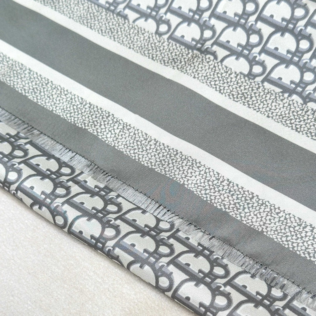 DIOR SCARF 70 CM IN SILK 600304