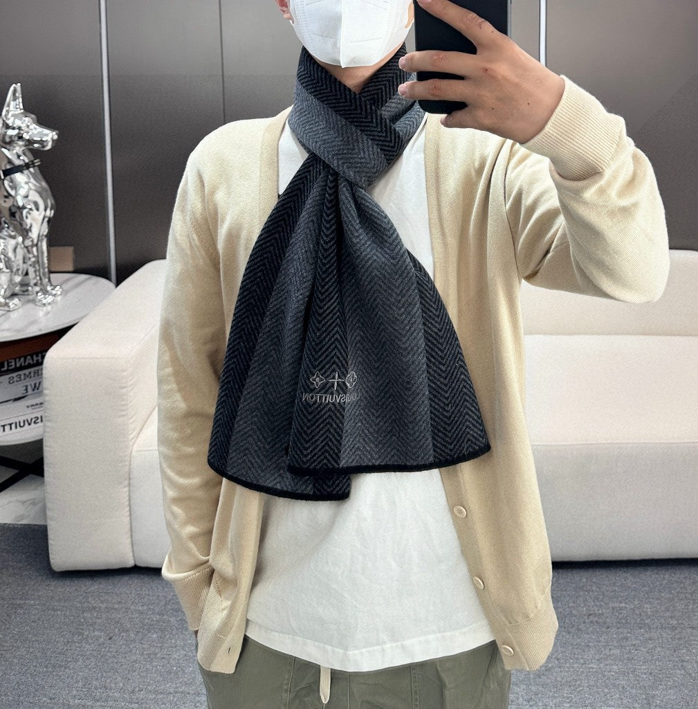 LV SCARF 180 CM IN CASHMERE 714295