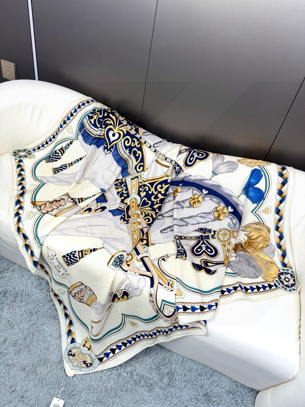 HERMES 25S SCARF 135 IN CASHMERE SILK 730649