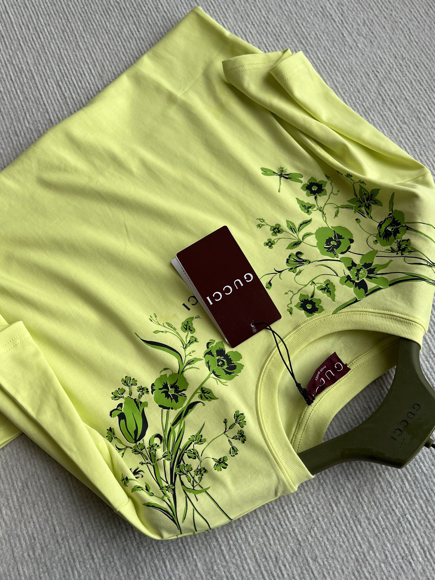 GUCCI SHORT SLEEVE LOGO PRINTED T-SHIRT 275722