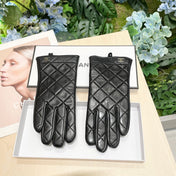 GLOVES IN BLACK CALFSKIN 462420