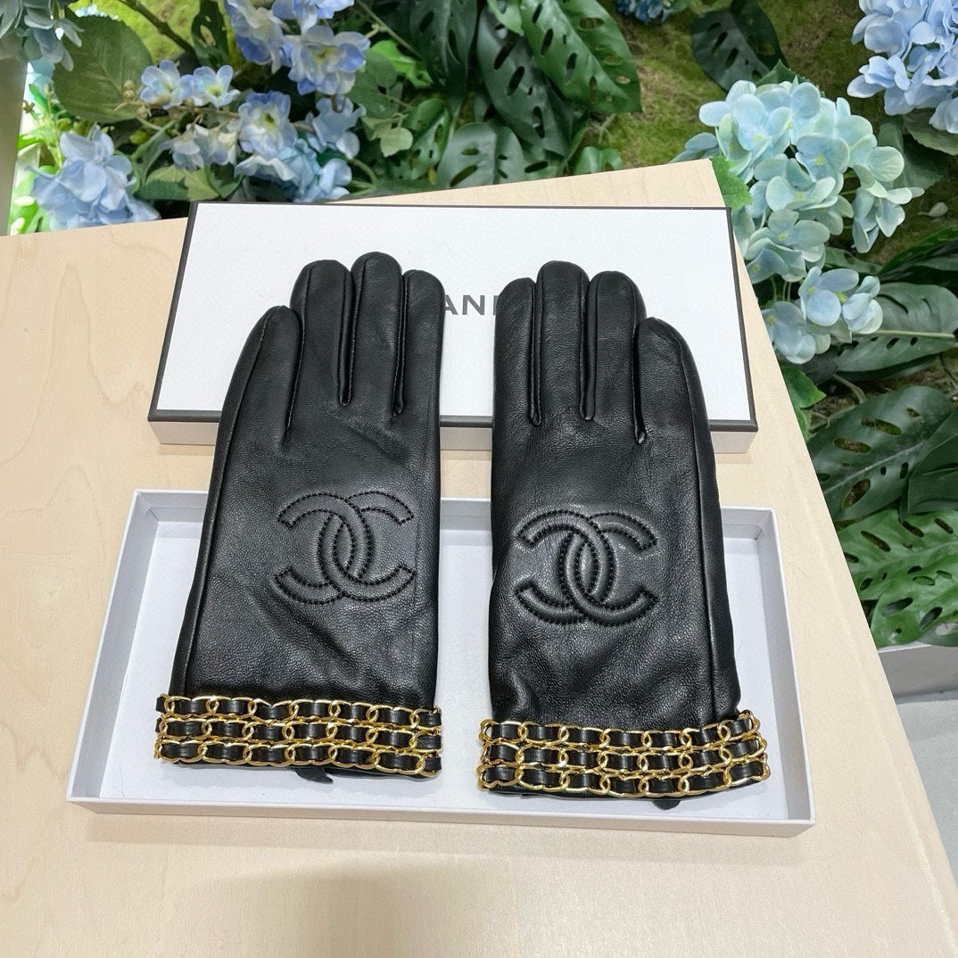 GLOVES IN BLACK LAMBSKIN 463822