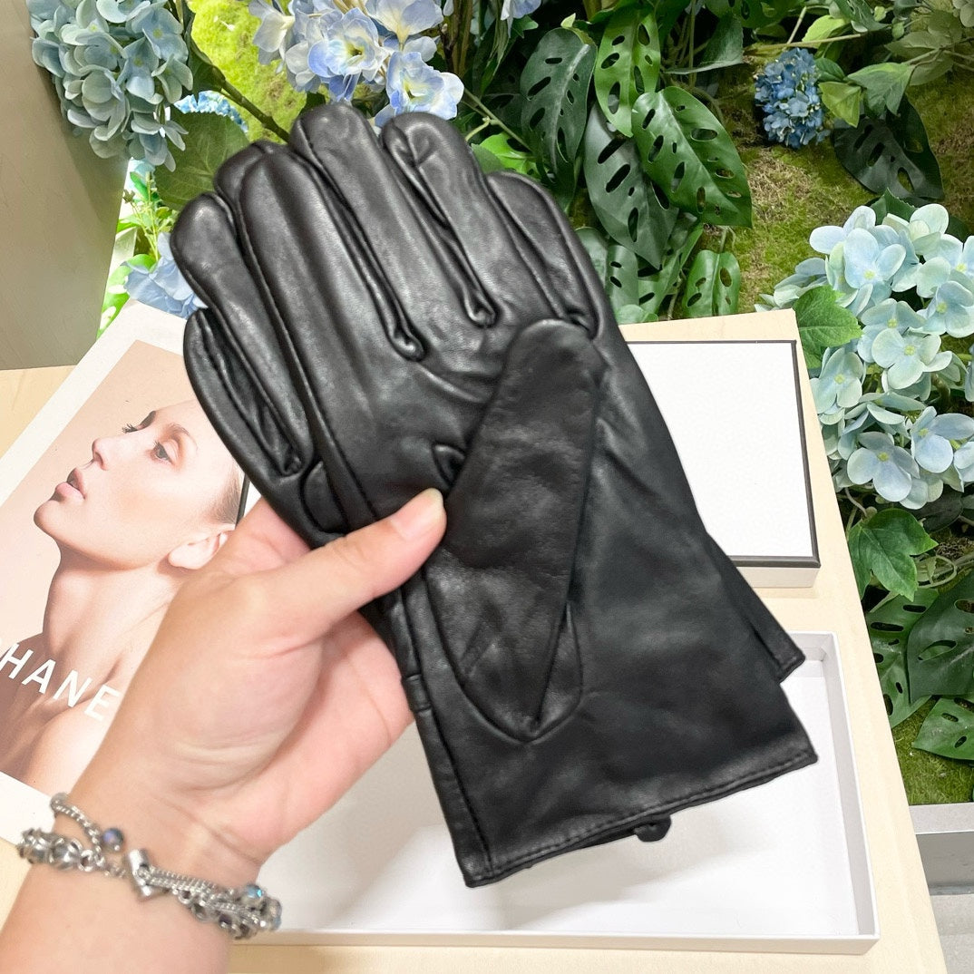 GLOVES IN BLACK LAMBSKIN 464978