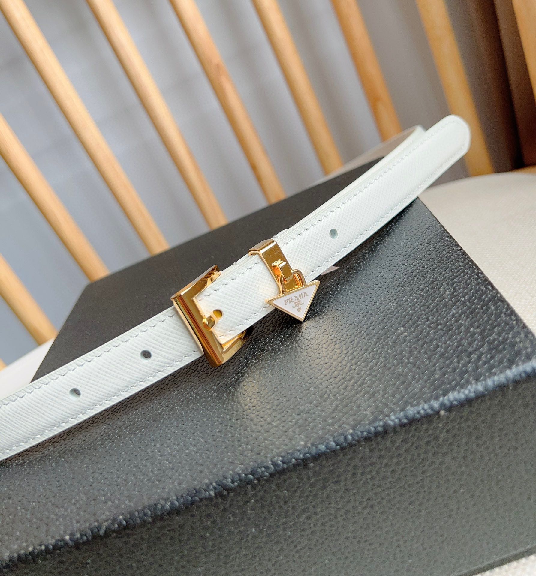 PRADA 25S BELT 15 MM IN WHITE CALFSKIN 571360