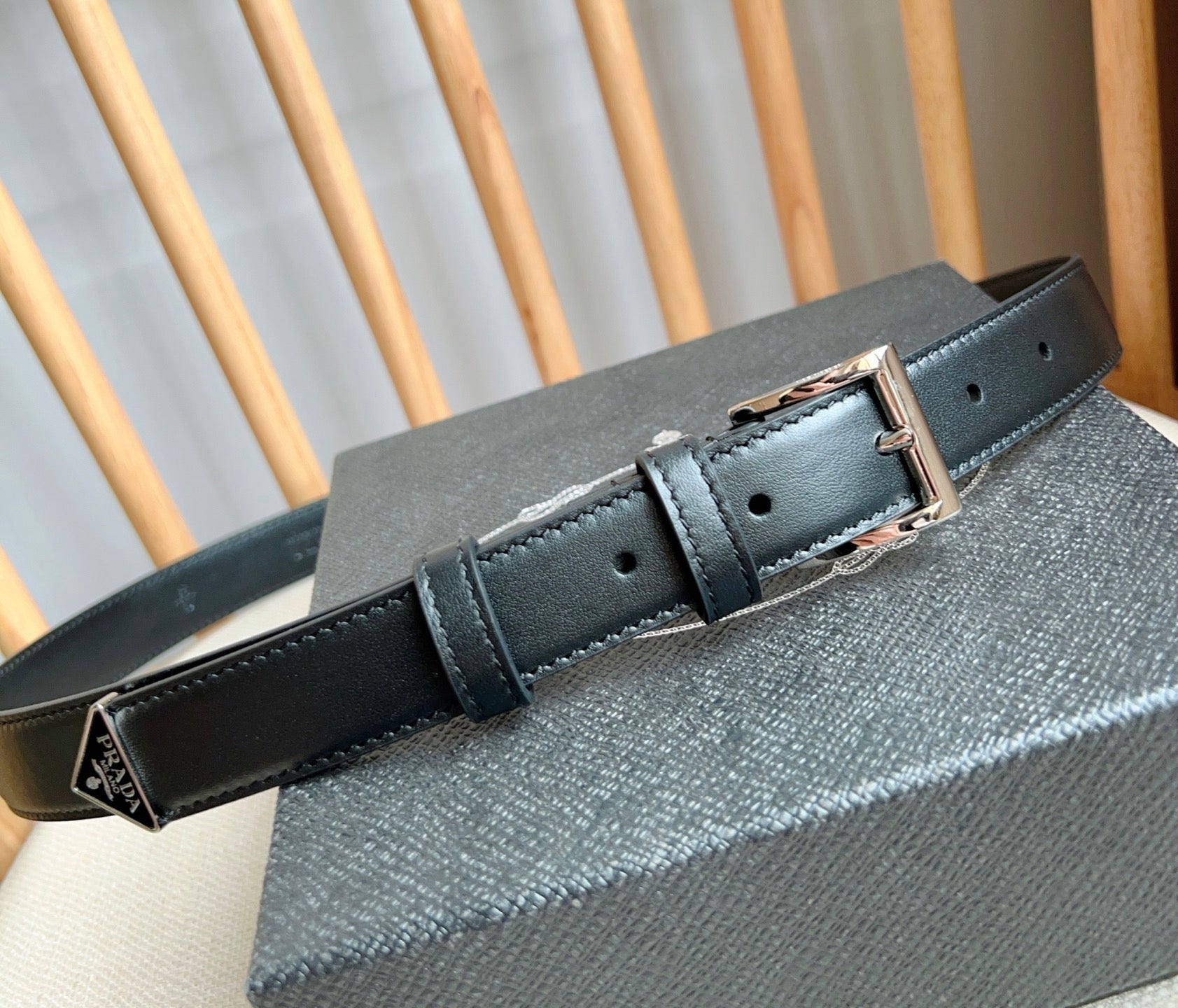 PRADA 25S BELT 25 MM IN BLACK CALFSKIN 585800