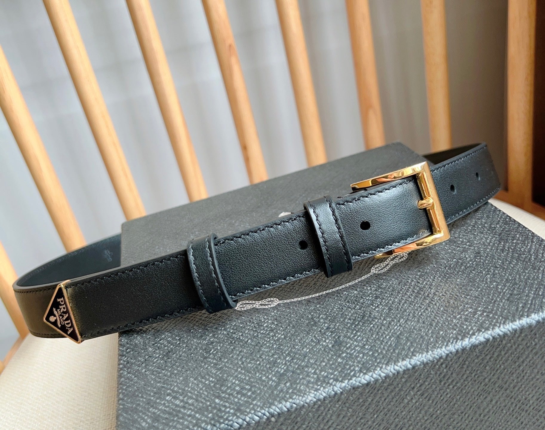 PRADA 25S BELT 25 MM IN BLACK CALFSKIN 585801