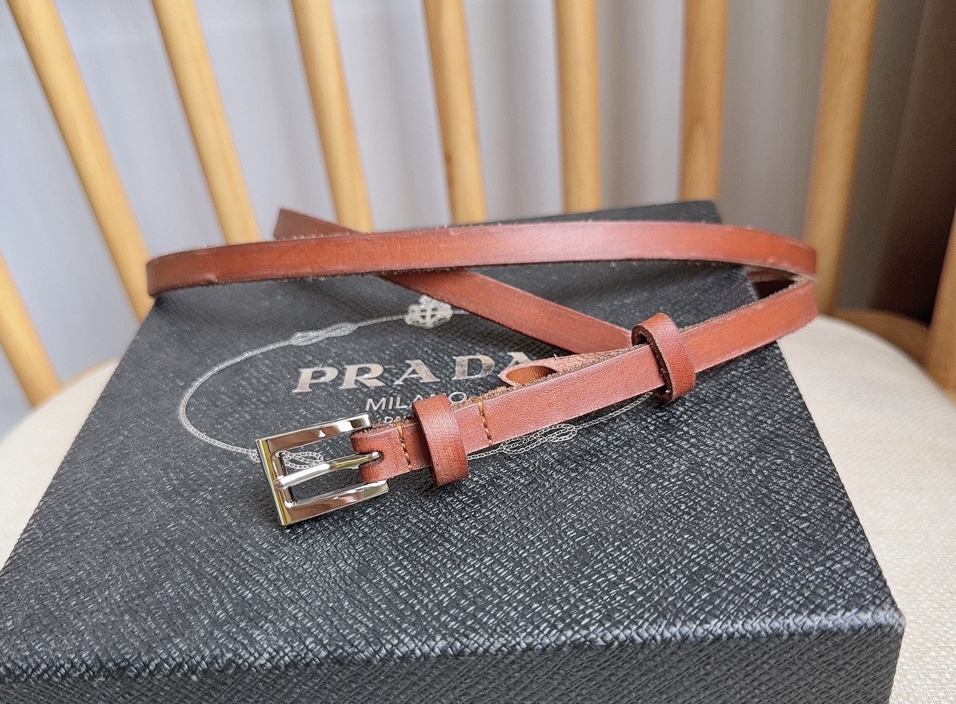 PRADA 25S BELT 10 MM IN REDDISH BROWN CALFSKIN 598370