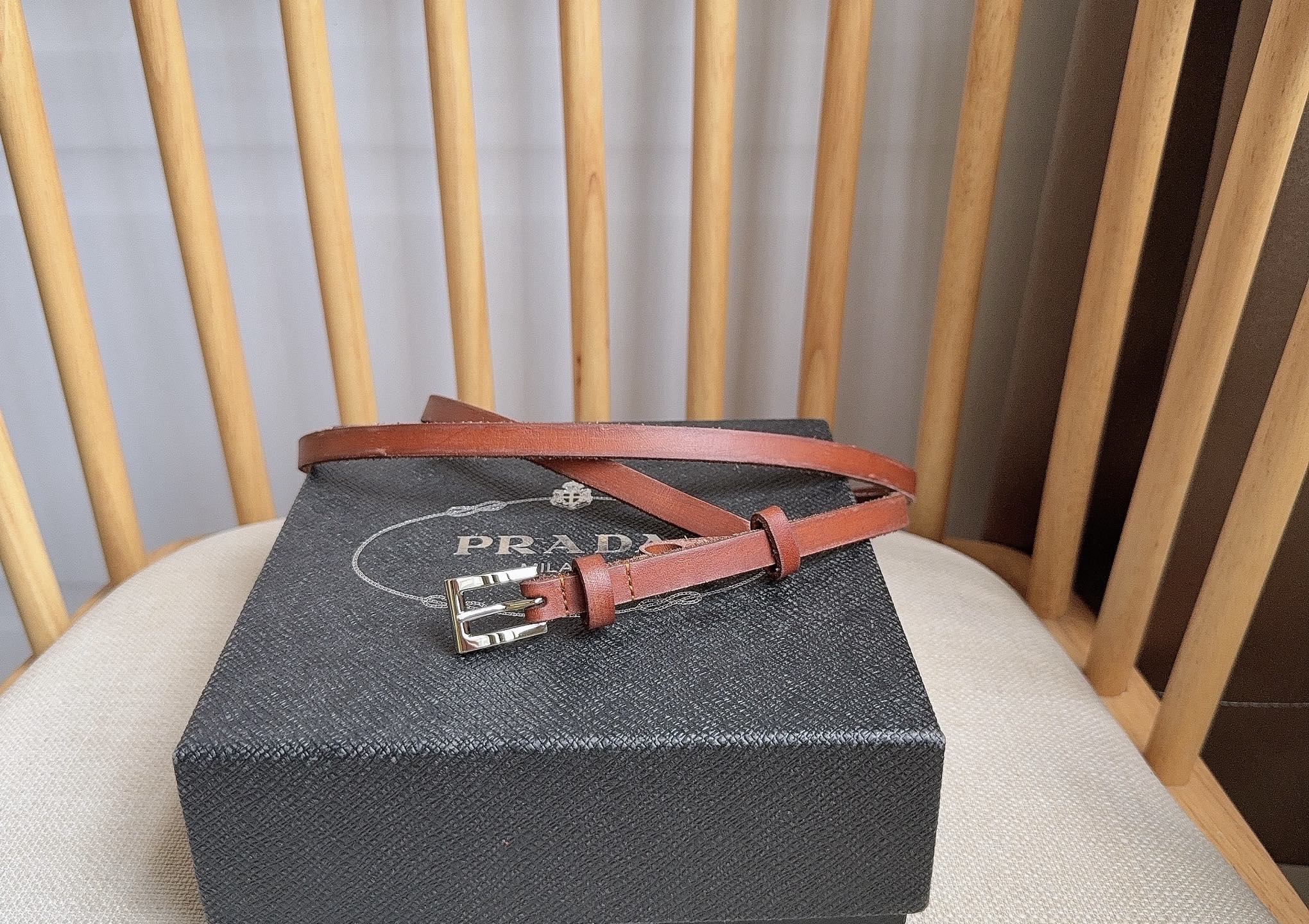 PRADA 25S BELT 10 MM IN REDDISH BROWN CALFSKIN 598370
