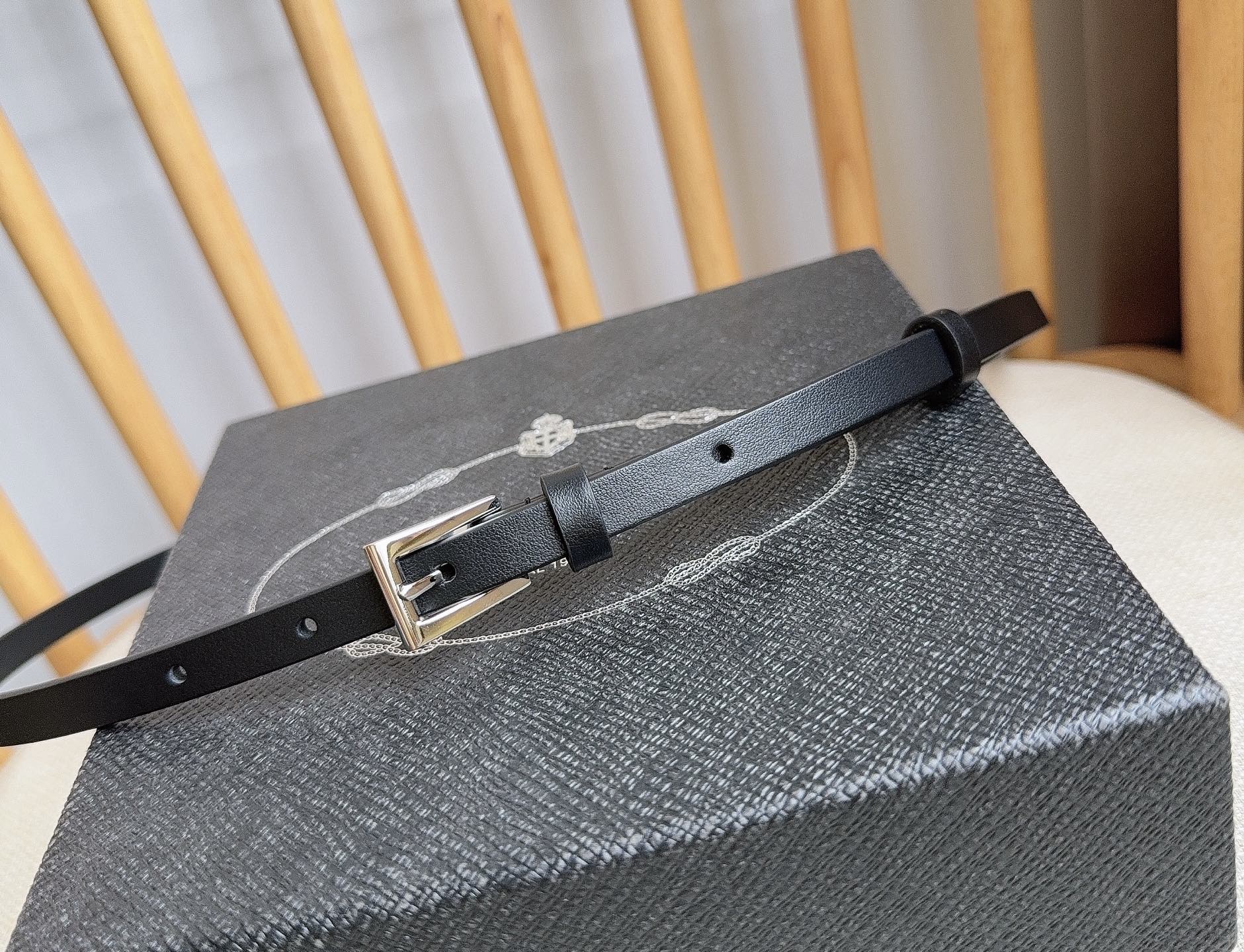 PRADA 25S BELT 10 MM IN BLACK CALFSKIN 598373