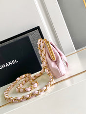 CC MINI 13 CLUTCH WITH STRAP IN LIGHT PINK LAMBSKIN ATTACH BOW