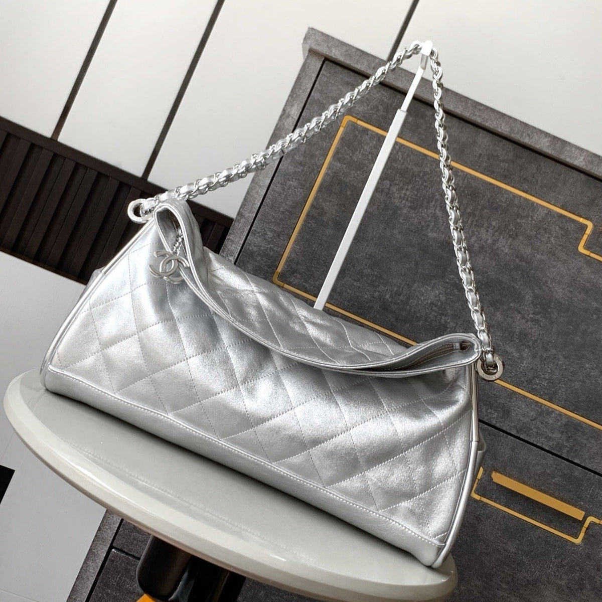 CHANEL 25S HOBO BAG 40 CM IN SILVER LAMBSKIN