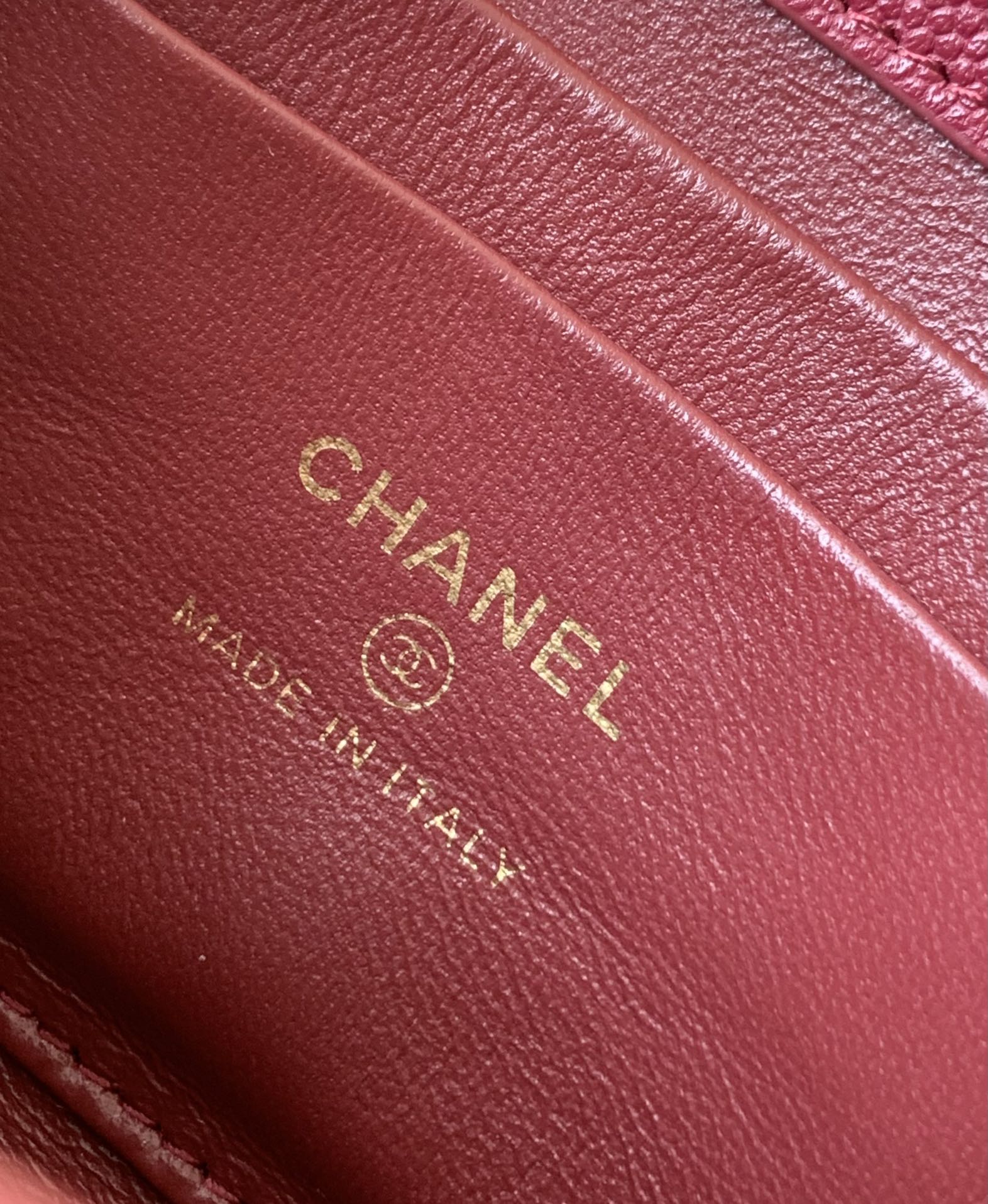 CHANEL 25S KELLY BAG 18 IN DARK RED CAVIAR LEATHER WITH GOLD HARDWARE