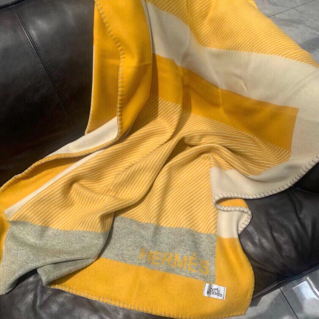 H RIVIERA BLANKET 200 CM IN CLASSIC YELLOW WOOL AND CASHMERE 136855