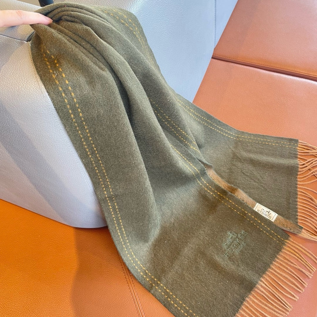 UNIE BRODEE GM MUFFLER IN OLIVE GREEN CASHMERE