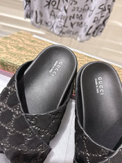 GG SLIDES IN BLACK SUEDE WITH EMBOSSED LOGO STYLE 6