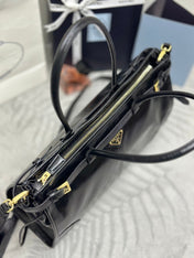PRADA 25S BONNIE LARGE HANDBAG 38 IN BLACK GLOSSY CALFSKIN GOLD HARDWRE