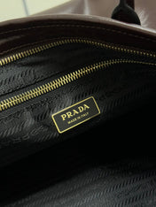 PRADA 25S BONNIE EXTRA-LARGE 42 IN DARK BROWN GLOSSY CALFSKIN GOLD HARDWRE