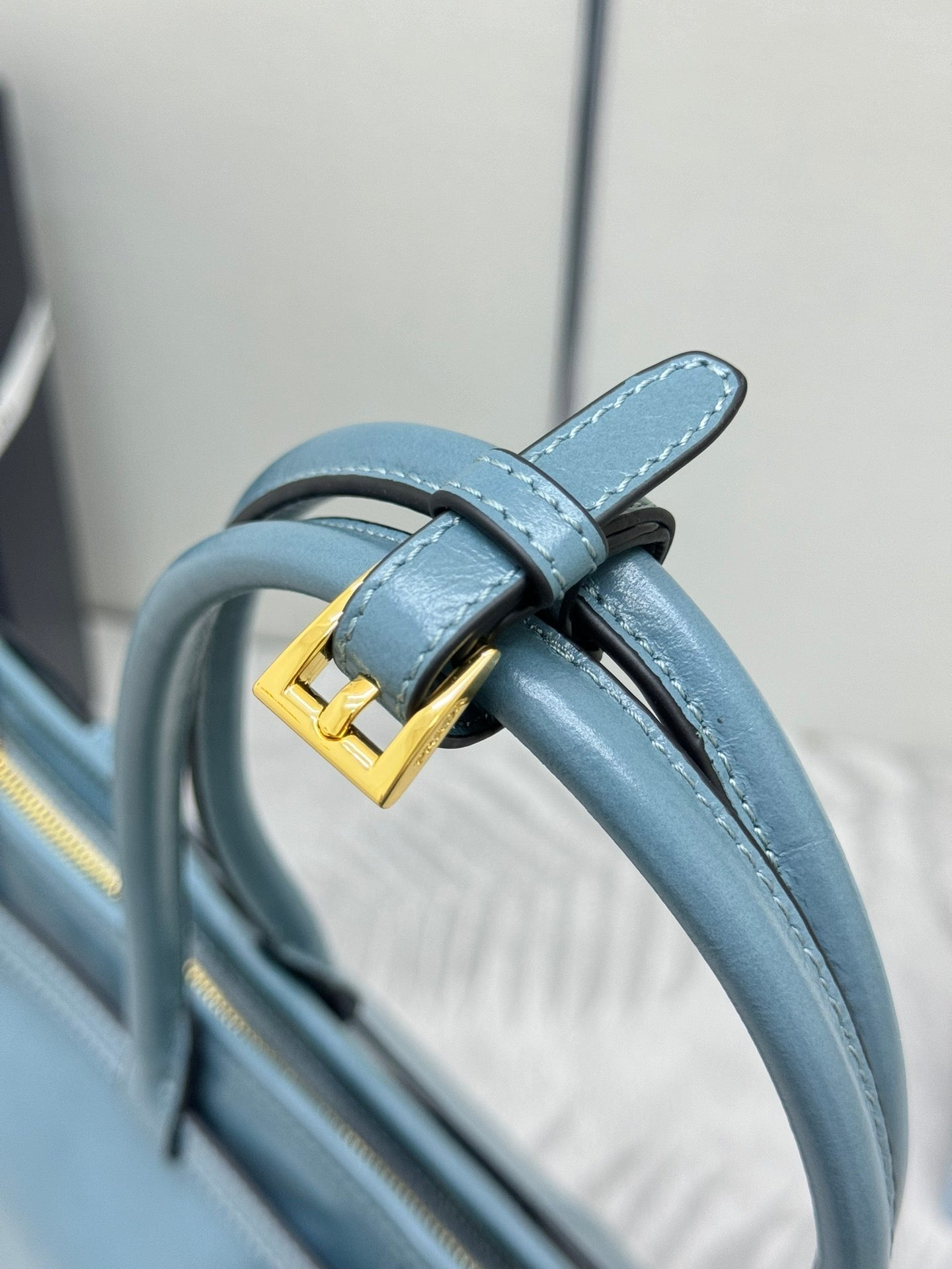 PRADA 25S LUX SOFT BAG 42 IN BLUE GLOSSY CALFSKIN GOLD HARDWRE