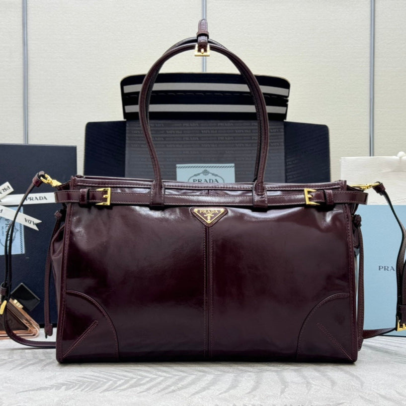 PRADA 25S BONNIE LARGE HANDBAG 38 IN BURGUNDY GLOSSY CALFSKIN GOLD HARDWARE
