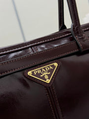 PRADA 25S BONNIE LARGE HANDBAG 38 IN BURGUNDY GLOSSY CALFSKIN GOLD HARDWRE