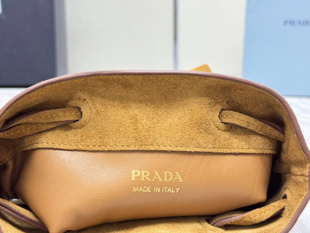 PRADA 25S BUCKET BAG 20 IN LIGHT CARAMEL SUEDE GOLD HARDWRE