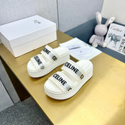 WHITE BLOCK SLIDE MESH NYLON AND TEXT WITH JACQUARD