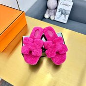 0RAN SHEARLING SANDALS BRIGHT PINK