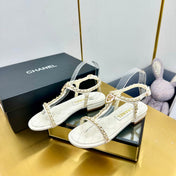 CC SANDAL 25S IN WHITE CALFSKIN WITH GOLD HARDWARE