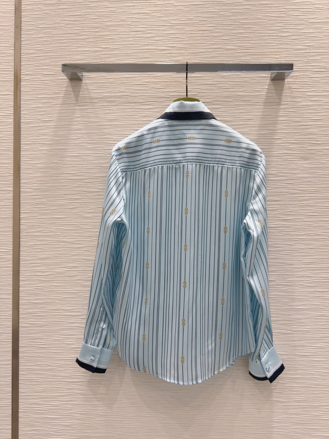 GUCCI LONG-SLEEVE SHIRT AND WIDE-LEG PANTS SET STYLE 15