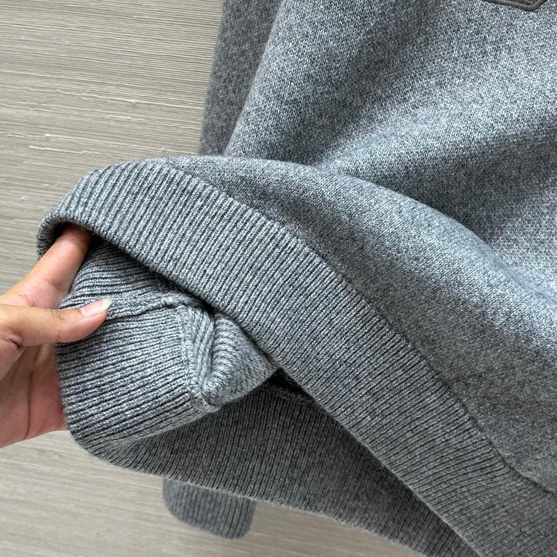 Gucci 25 Embroidered Pullover Sweater Gray Wool