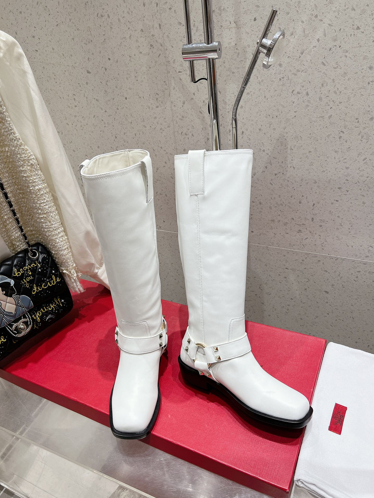 VALENTINO 25S KNEE-HIGH BOOTS IN WHITE CALFSKIN STYLE 3