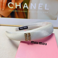 THICK HEADBAND IN WHITE SILK GOLD LOGO 241200