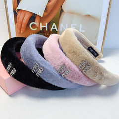 HEAD BAND IN BEIGE RABBIT FUR