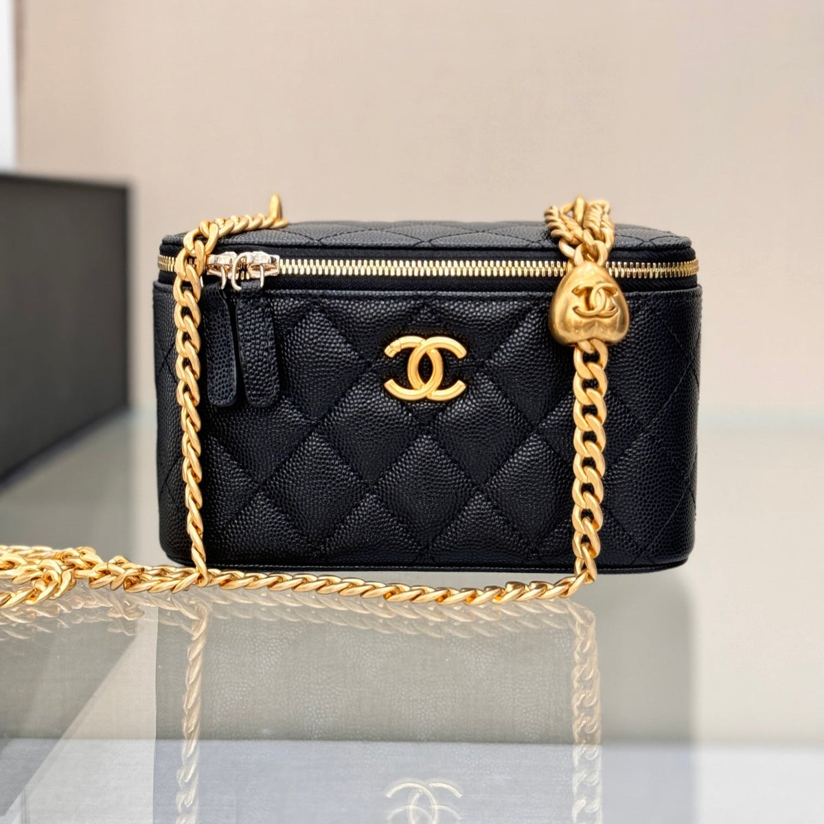 CHANEL 25S MINI VANITY BAG 16 CM IN BLACK LAMBSKIN WITH GOLD HARDWARE