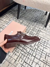 SQUARE TOE OXFORD IN SANGRIA RED SHINY CALFSKIN