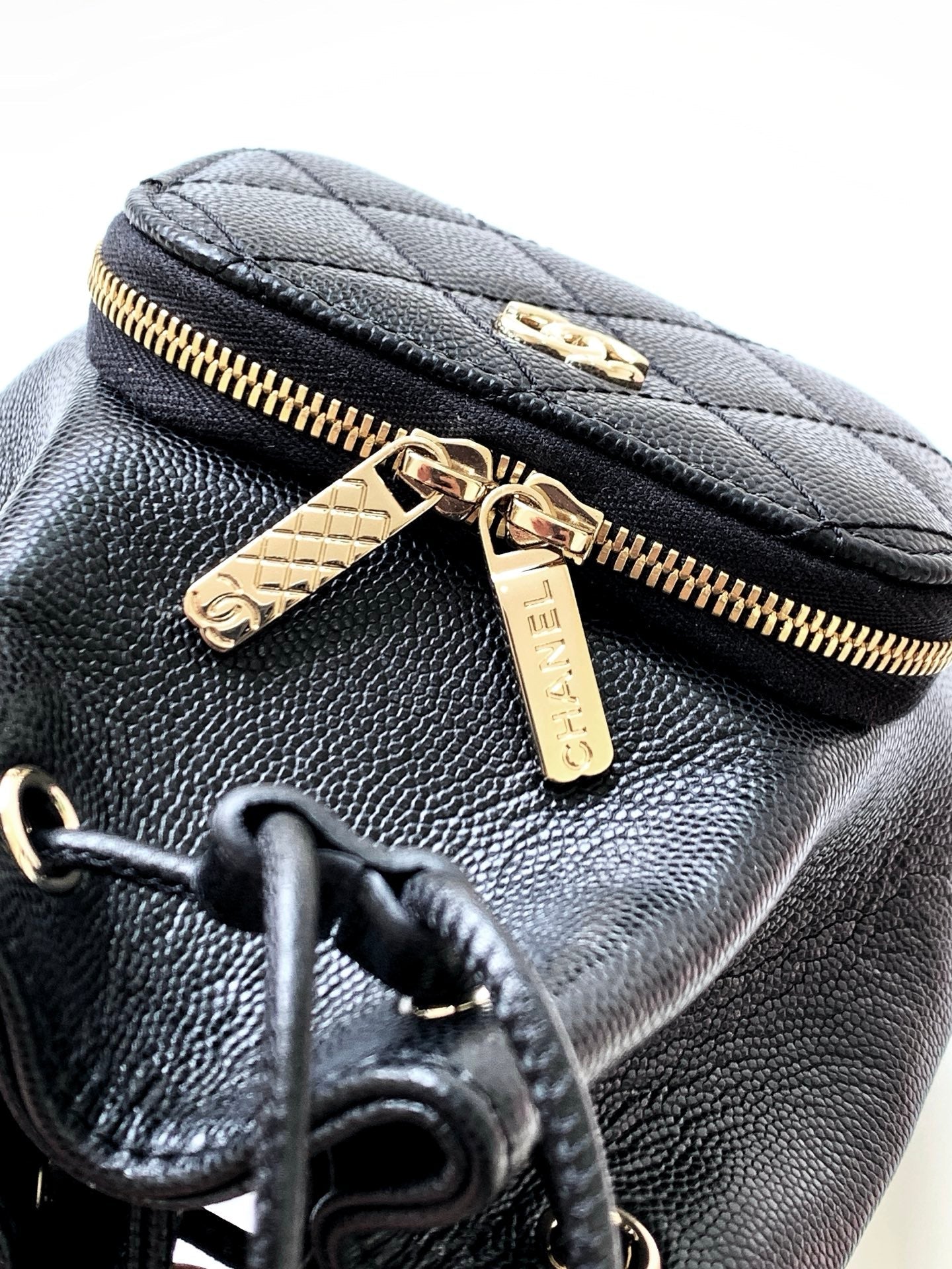 CHANEL 25S MINI BUCKET BAG 12 IN BLACK CALFSKIN GOLD HARDWARE