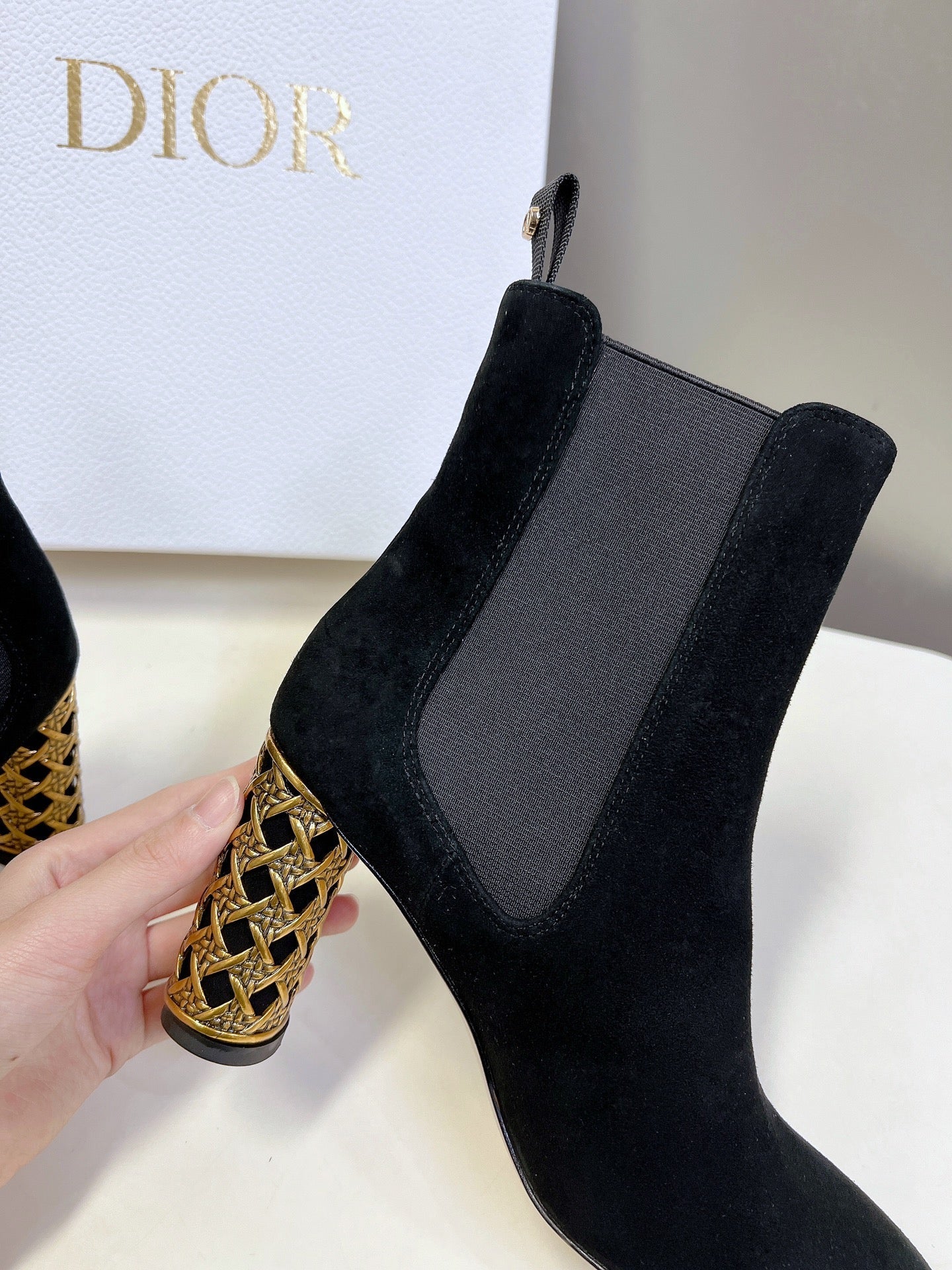 ICON HEELED ANKLE BOOT BLACK SUEDE 8 CM