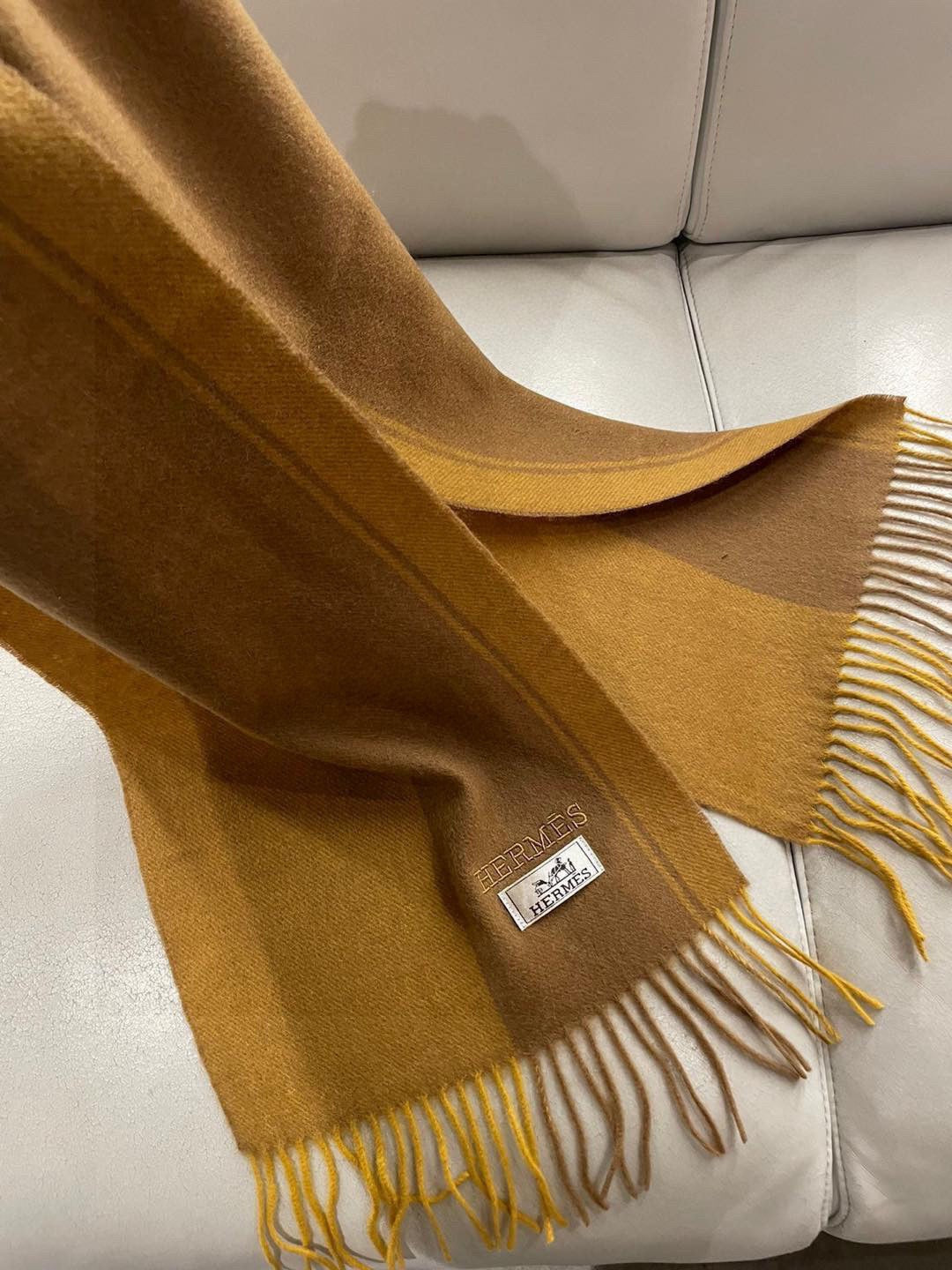 HERMES 25S SCARF 180 IN CASHMERE 989575
