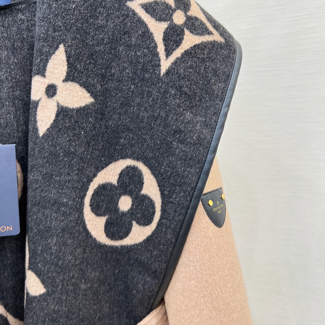 LV 25S HOODED JACKET 0076